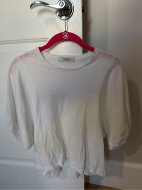 Pharaoh White 3/4 Sleeve Crewneck Women's Top